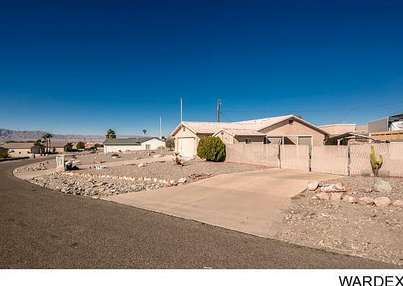 4th image of 2285 Huntington Dr