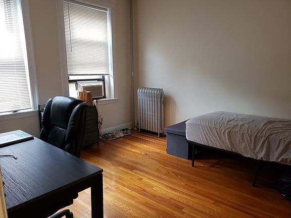 4th image of 1482 Beacon St #11365758