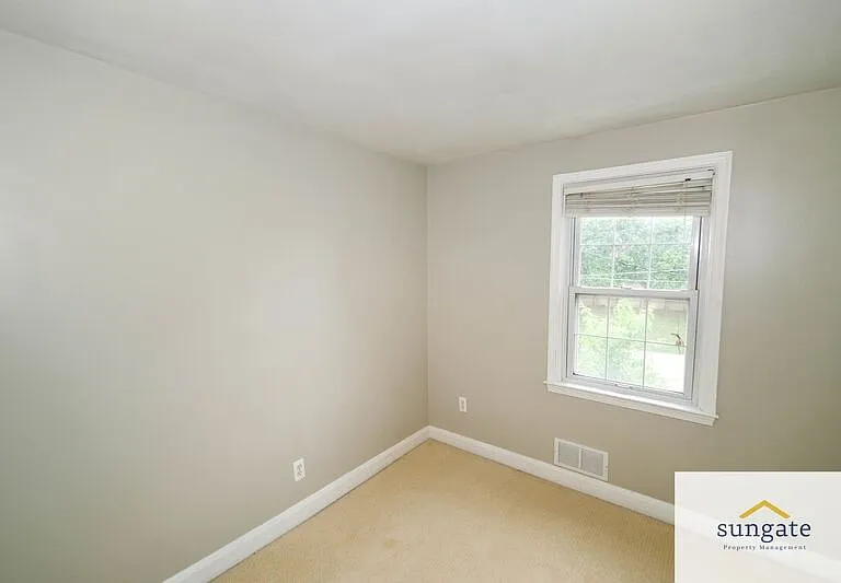 8616 Pleasant Plains Rd — Photo 14