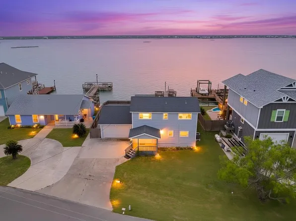 105 Copano Ridge Rd, Rockport, TX 78382