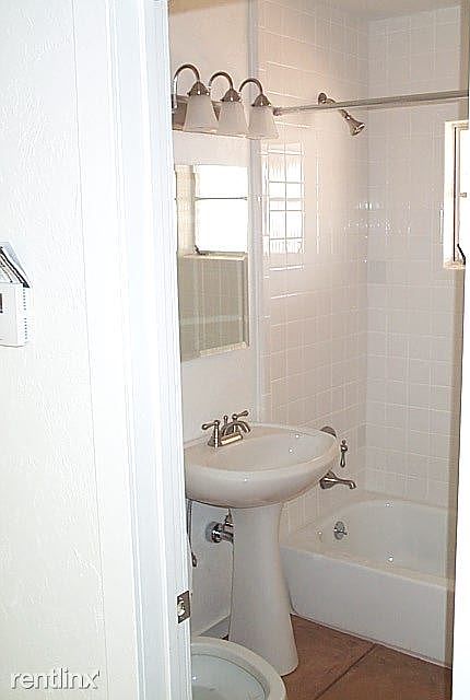 2nd image of 2601 E Waverly St #2