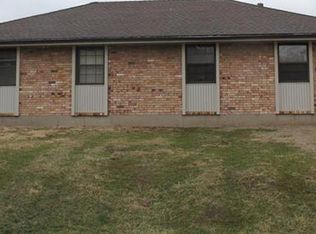 913 SW Kings Cross Rd, Blue Springs, MO 64014