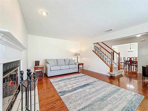 3rd image of 6821 Potts Rd