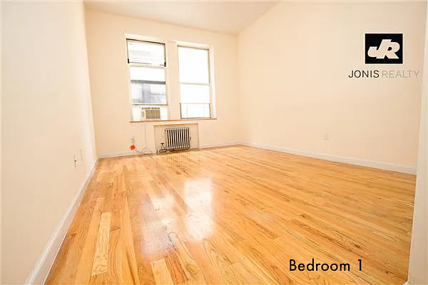 Rented by Jonis Realty | media 37