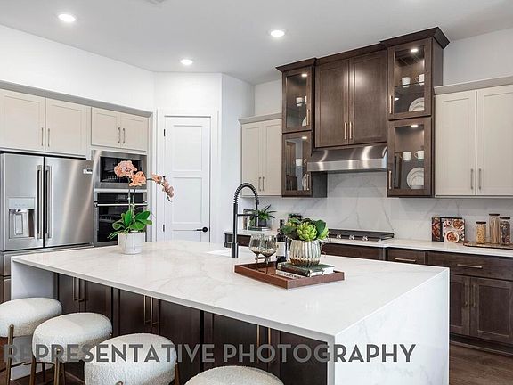 3rd image of 31026 Peony Place Dr