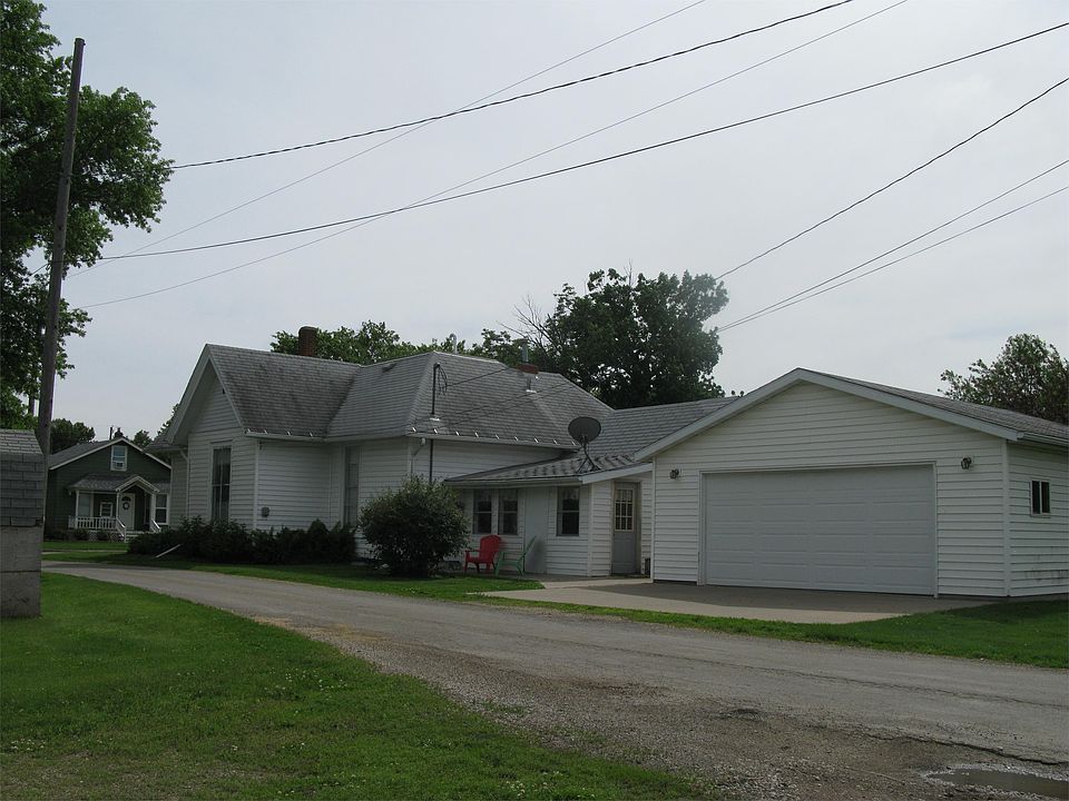2nd image of 750 E 2nd St