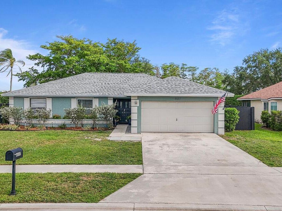 1st image of 8587 White Egret Way