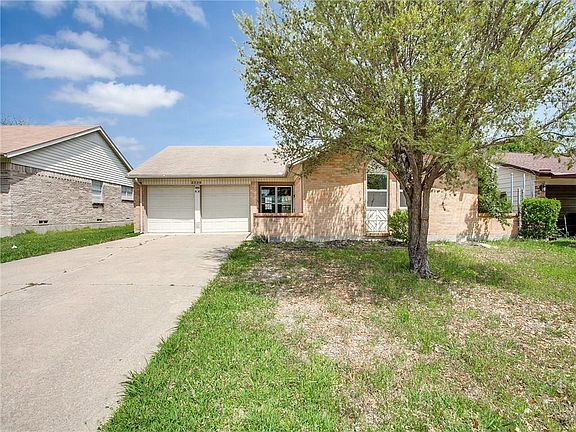 4th image of 3328 Hula Dr