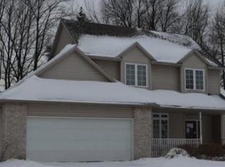 2622 Sandhill Dr SW, Wyoming, MI 49418