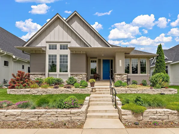 11418 Sunflower Ln N, Lake Elmo, MN 55042