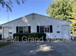 608 Richmond Ave, Mattoon, IL 61938