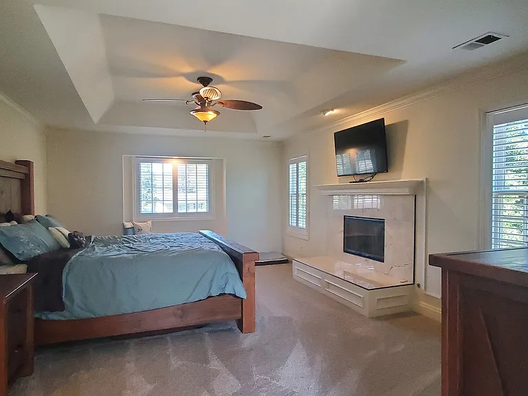 1610 Chris Ln — Photo 13