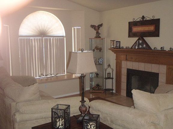 4th image of 4913 E Downing St