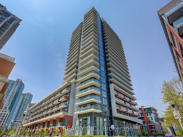 38 Iannuzzi St #1610, Toronto, ON M5V 0S2