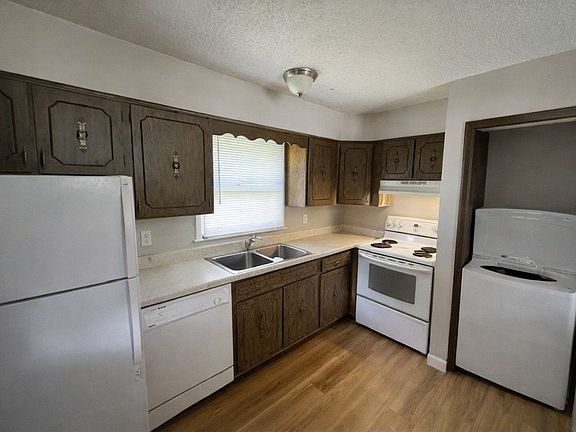 3rd image of 109 Highlander Dr #1