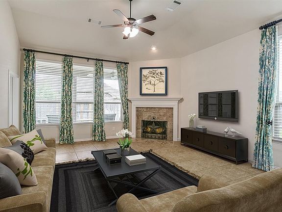 4th image of 2610 Misty Laurel Ct