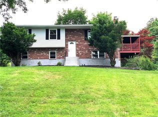 28 Houtman Dr, Walden, NY 12586
