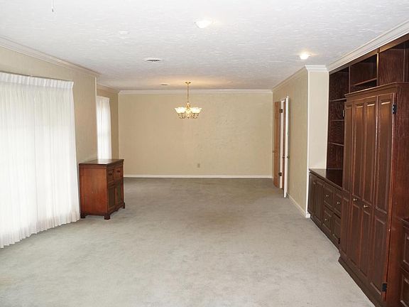 3rd image of 5301 Tawney Ave