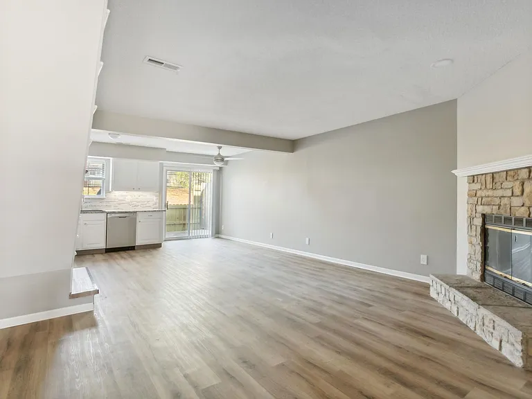 Chestnut Heights Townhomes — Photo 48