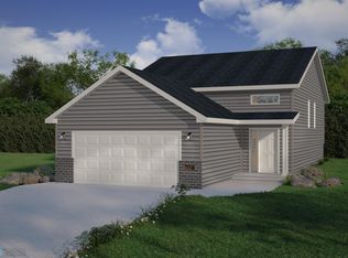 3718 27th St S, Moorhead, MN 56560