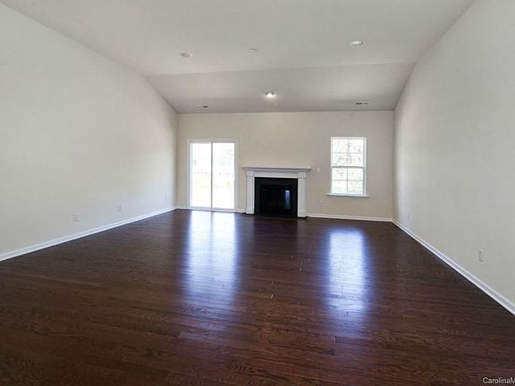 5th image of 4024 Hay Meadow Dr #20