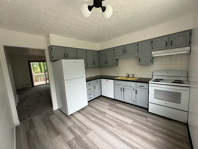 283 Canova Dr #283 — Photo 2