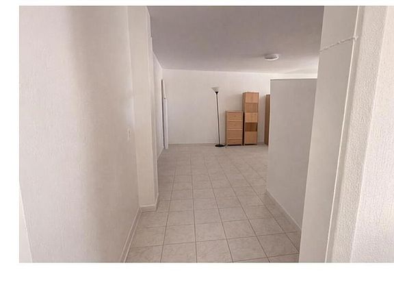 5th image of 714 1ST AVENUE SW