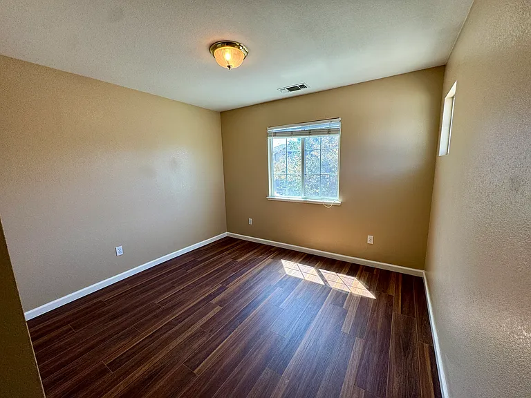 2321 Mountain Springs Dr — Photo 11