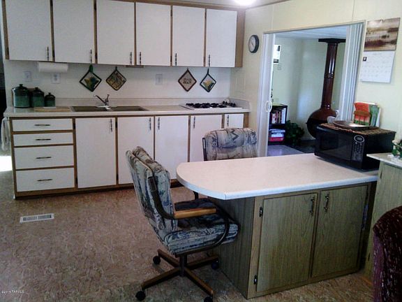 3rd image of 238 W Adirondack St