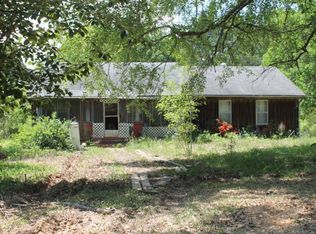 1709 N Main St, Water Valley, MS 38965