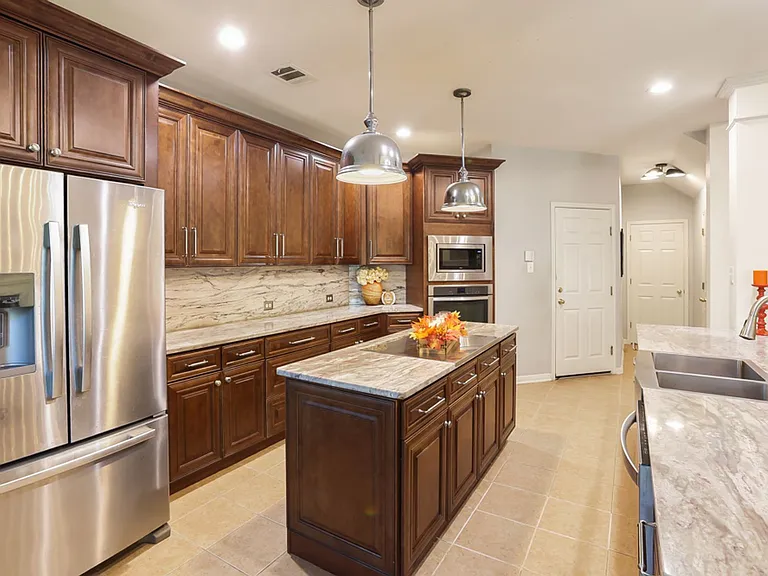 2911 Dason Ledge — Photo 15