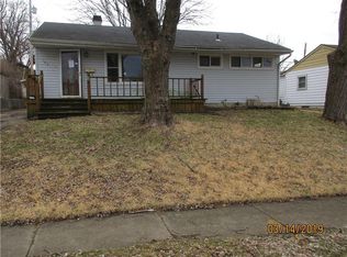 102 Circle Dr, Fairborn, OH 45324