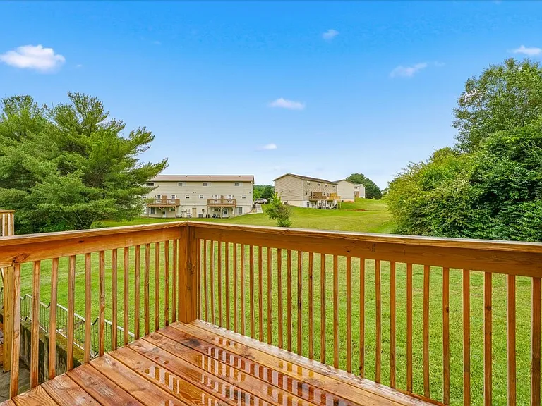 3613 Wrights Ferry Rd — Photo 3