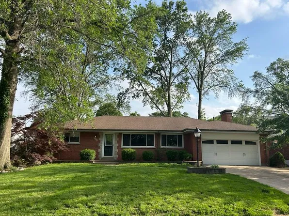 6100 Deerwood Dr, Saint Louis, MO 63123