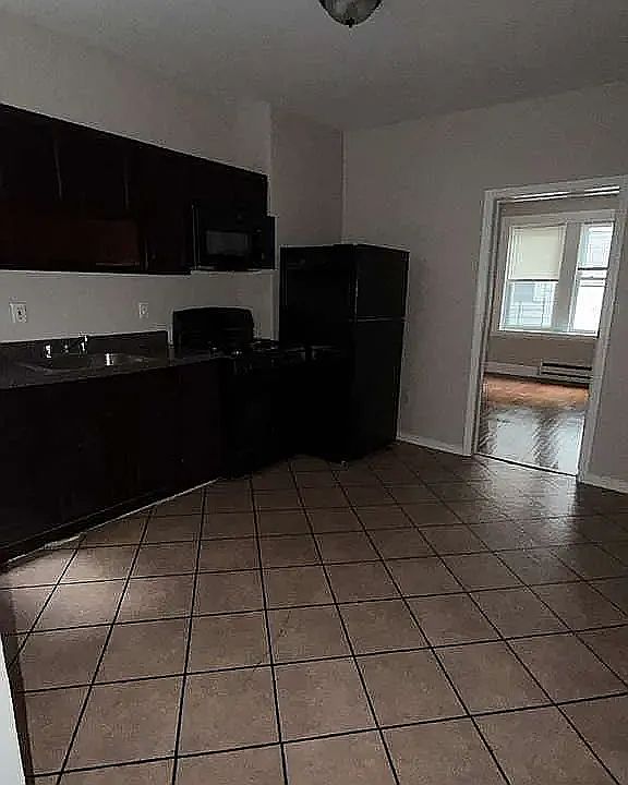 1st image of 391-401 13th Ave #401-1