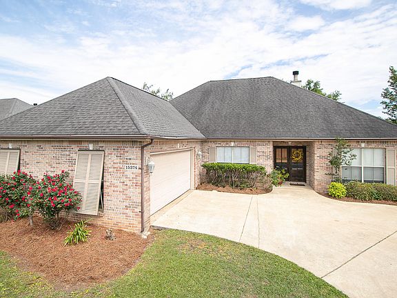 2nd image of 15374 Meadow Brook Ct