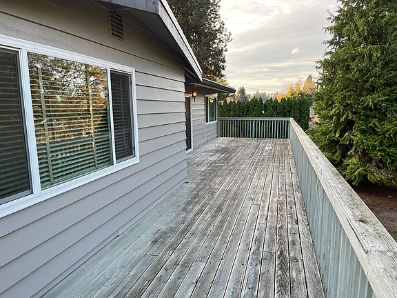 4th image of 14040 SE Matilda Dr