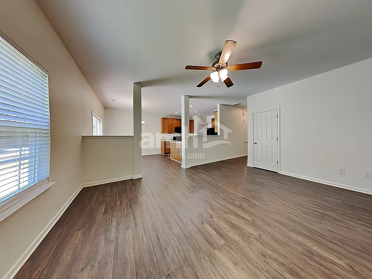 4095 Shadetree Dr — Photo 8