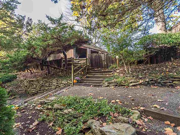 2nd image of 9315 S Pointe Lasalles Dr