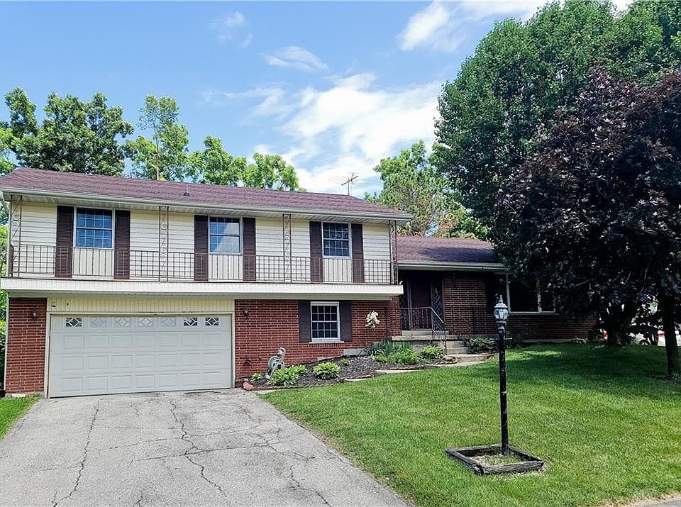 1st image of 183 W Woodbury Dr