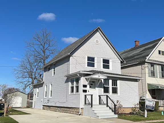 4th image of 34 Livingston St #1