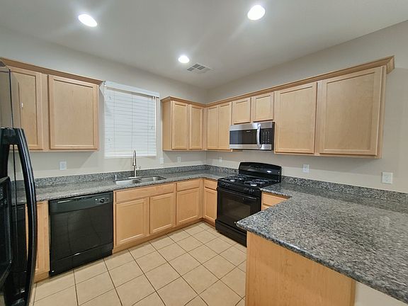 2nd image of 759 Bending Wolf Ave