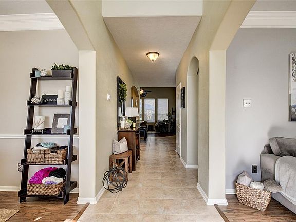 5th image of 15115 Woodford Hollow Ln