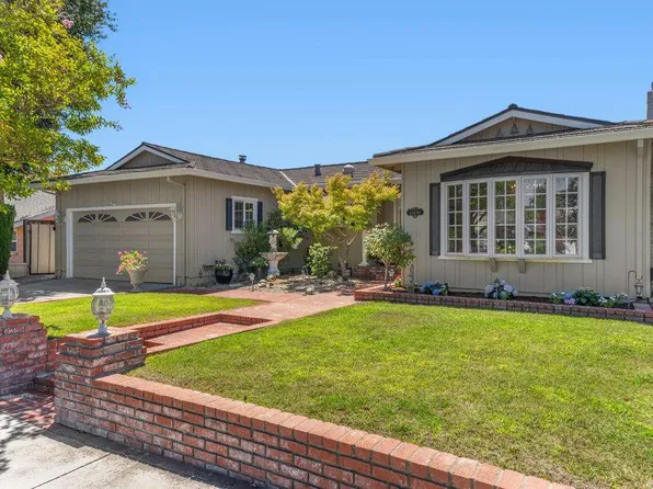 20690 Rodrigues Ave, Cupertino, CA 95014