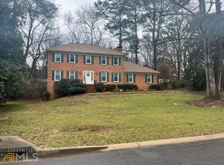 536 Daisy Nash Dr, Lilburn, GA 30047