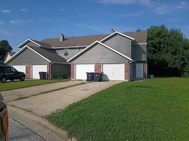1102 Pine Ct #D — Photo 1