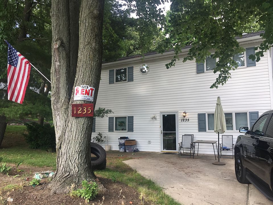 1st image of 1235 Hilltop Dr