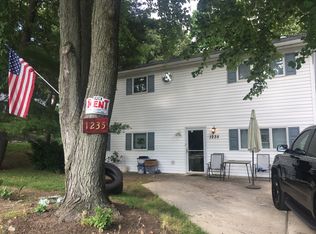 1235 Hilltop Dr, Annapolis, MD 21409