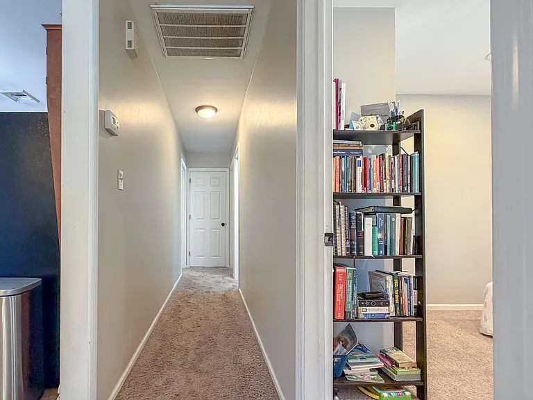 951 Daniel Dr — Photo 15