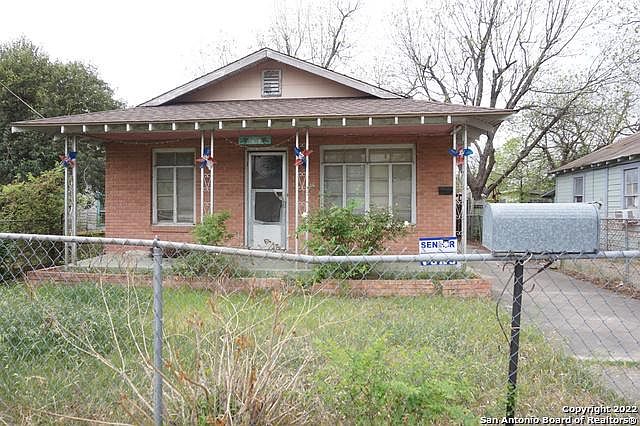 1st image of 3410 El Paso St